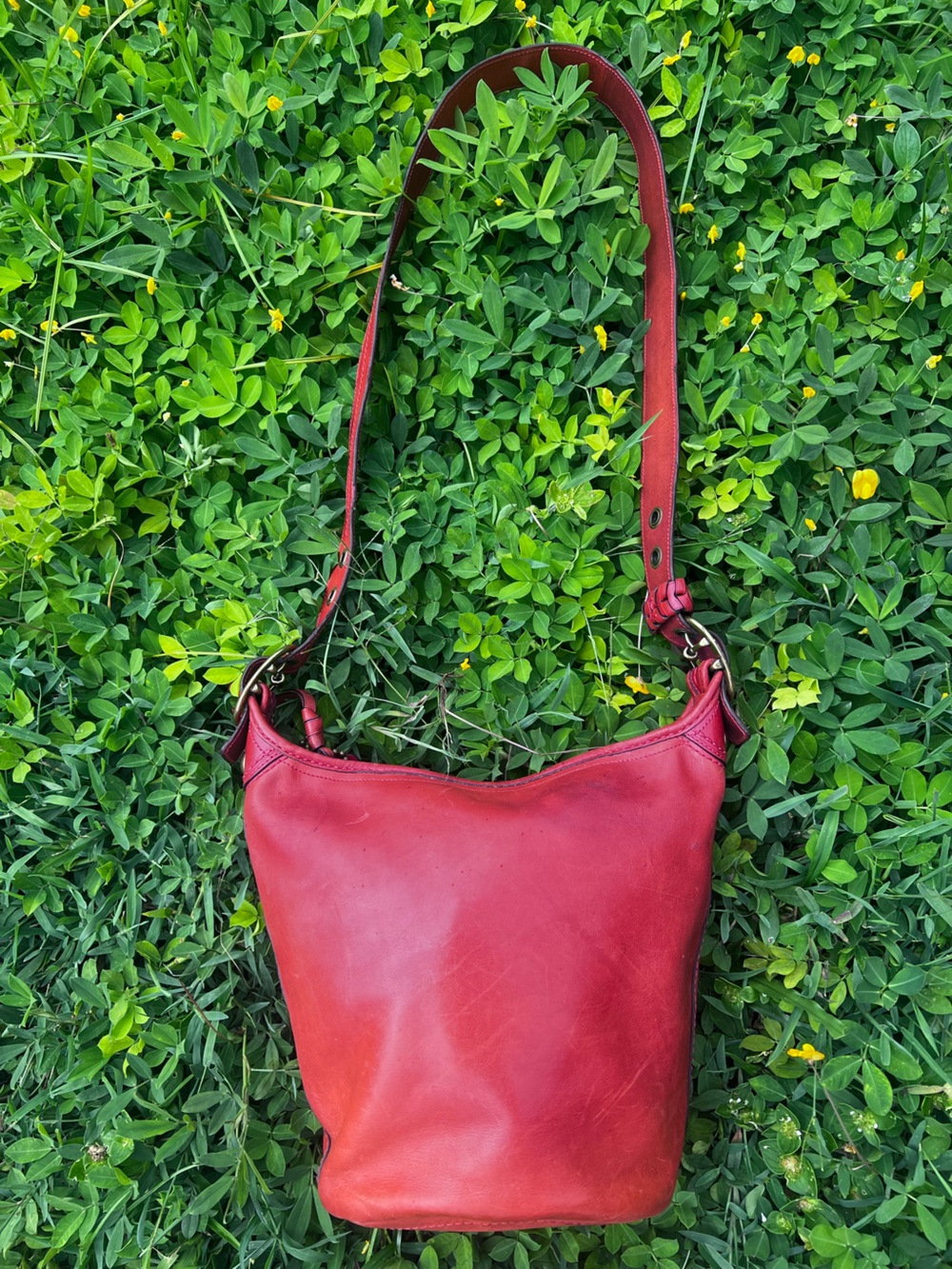 Vintage Bleeker Bucket Red Leather Crossbody Shoulder Bag